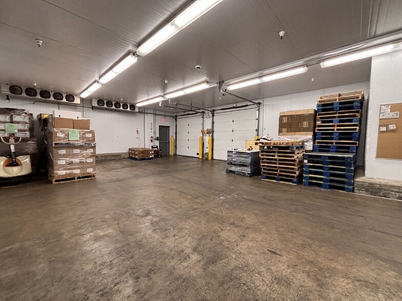 More Photos Of 345 S Kino Pky, Tucson Warehouse For Sale