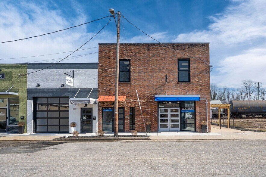 More Photos Of 117 S Main St, Hopewell Coworking Space