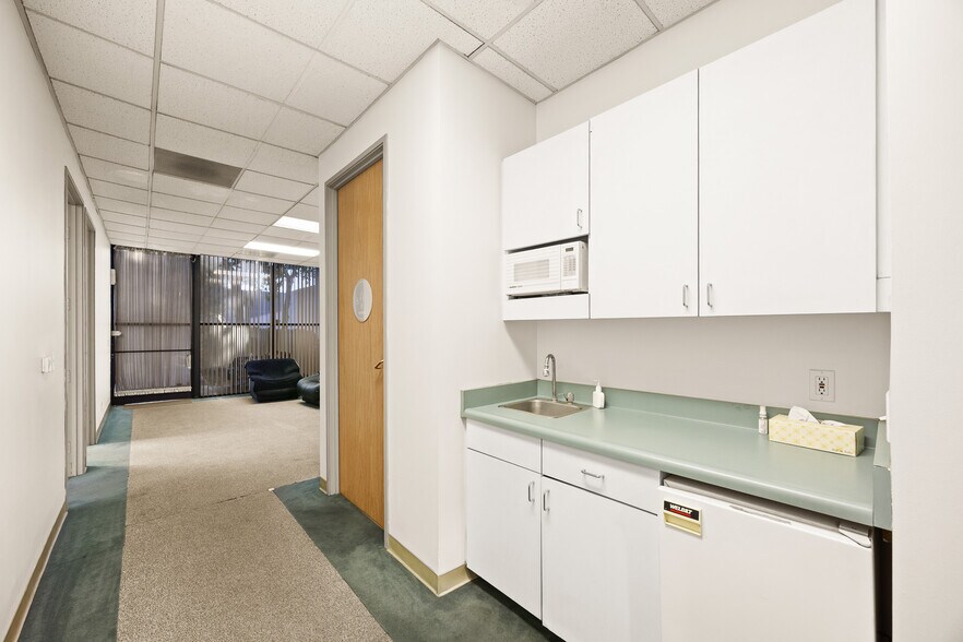 More Photos Of 21117 Commerce Pointe Dr, City Of Industry Warehouse For Lease