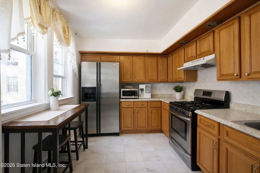 More Photos Of 2854 Kingsbridge Ter, Bronx Multifamily For Sale