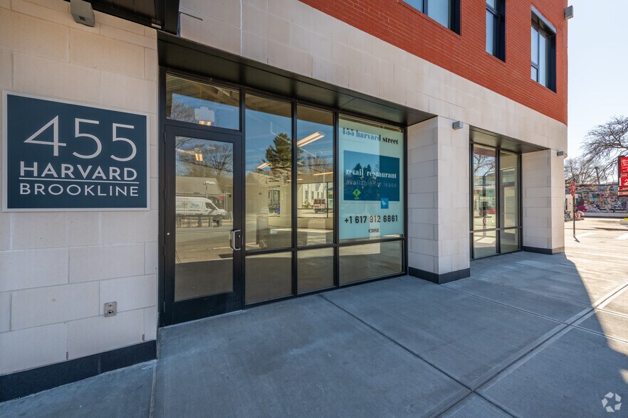 More Photos Of 455 Harvard St, Brookline Apartments For Lease