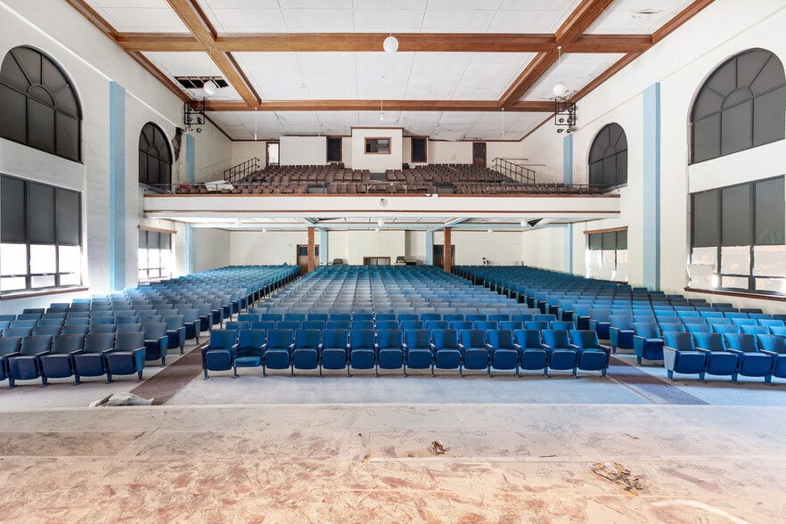 More Photos Of 311 N A St, Wellington Schools For Sale