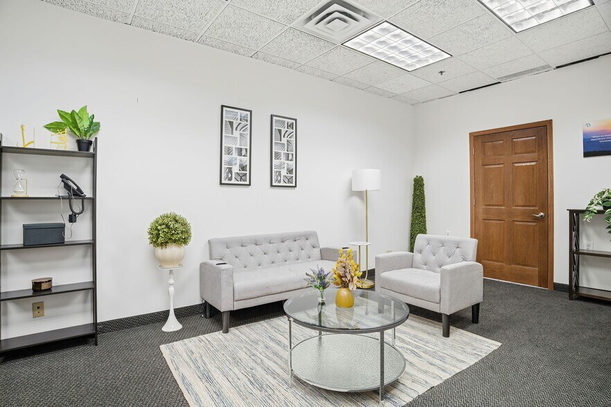 More Photos Of 941 Hillwind Rd NE, Minneapolis Medical For Sale