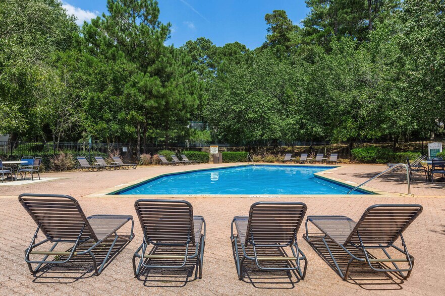 More Photos Of 5816 Covington Hwy, Decatur Apartments For Sale