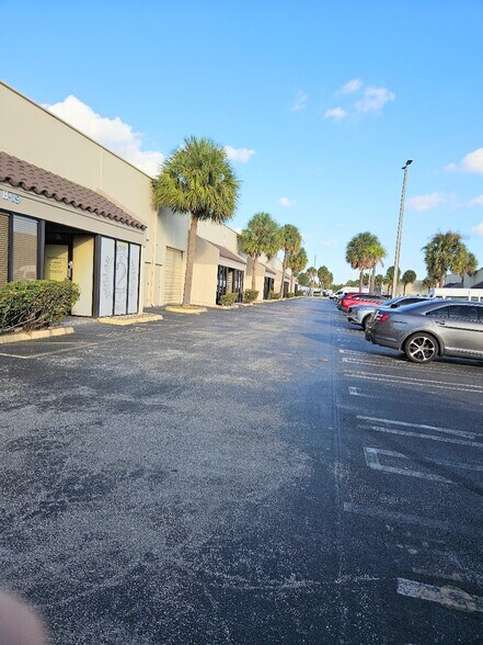 More Photos Of 6187 NW 167th St, Miami Lakes Office For Sale