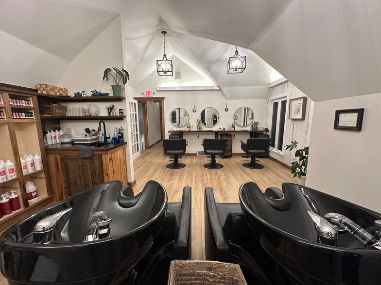 More Photos Of 1224 Post Rd, Fairfield Freestanding For Sale