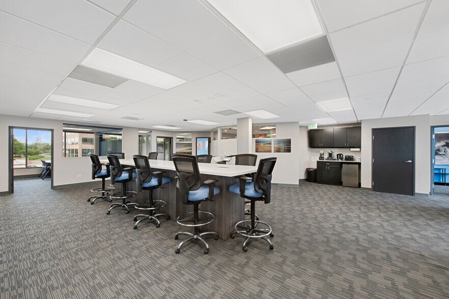 More Photos Of 469 S Cherry St, Denver Office For Sale