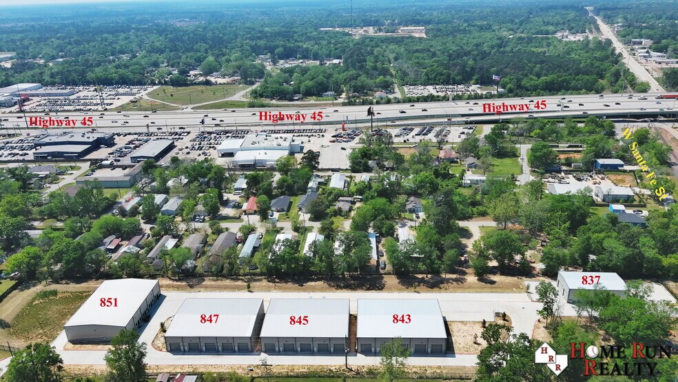 Primary Photo Of 837 Santa Fe St, Conroe Industrial For Lease