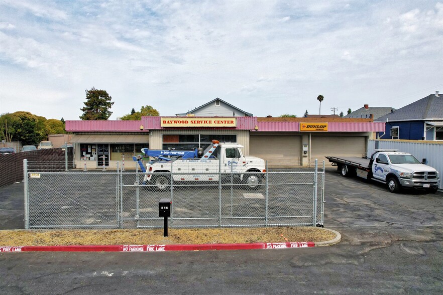 Primary Photo Of 527 E Washington St, Petaluma Auto Repair For Sale