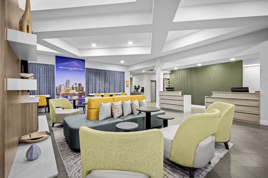 More Photos Of 8730 NW 27th St, Miami Hotel For Sale