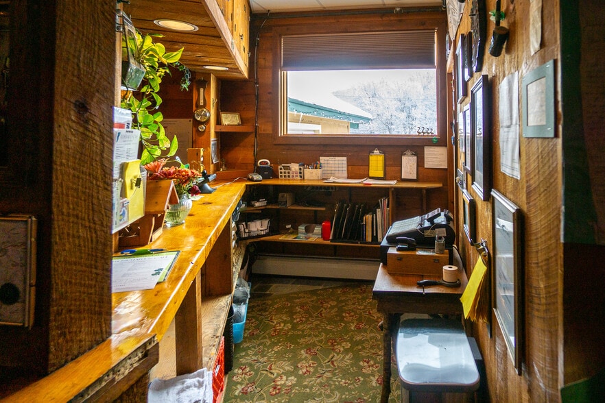 More Photos Of 709 Route 4, Killington Hotel For Sale