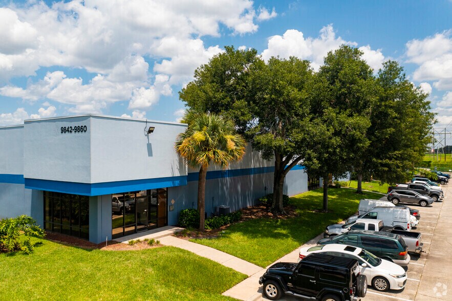 Primary Photo Of 9842-9860 Currie Davis Dr, Tampa Warehouse For Lease