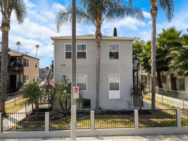 More Photos Of 1920 W 35th St, Los Angeles Multifamily For Sale