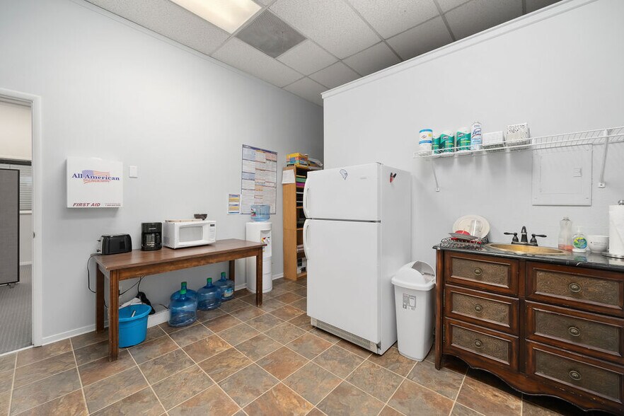 More Photos Of 935 Riverside Ave, Paso Robles Medical For Sale