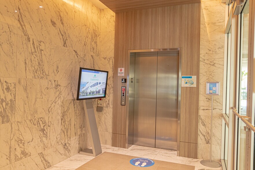 More Photos Of 15121-15175 NW 67th Ave, Miami Lakes Office For Lease