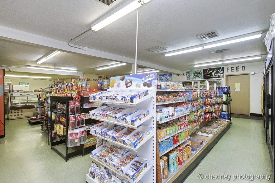 More Photos Of 31815 E Historic Columbia RI Hwy, Troutdale Convenience Store For Sale