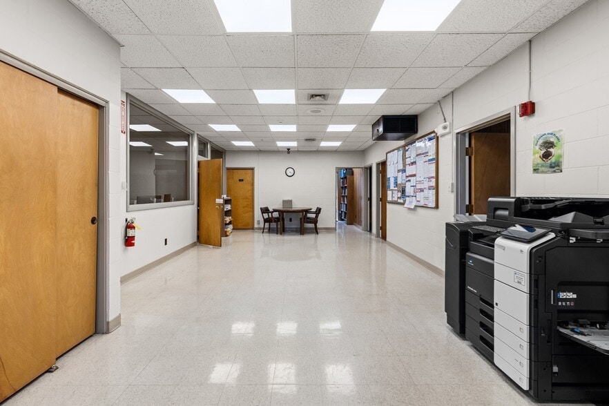 More Photos Of 513 Mill St, Marion Research And Development For Sale