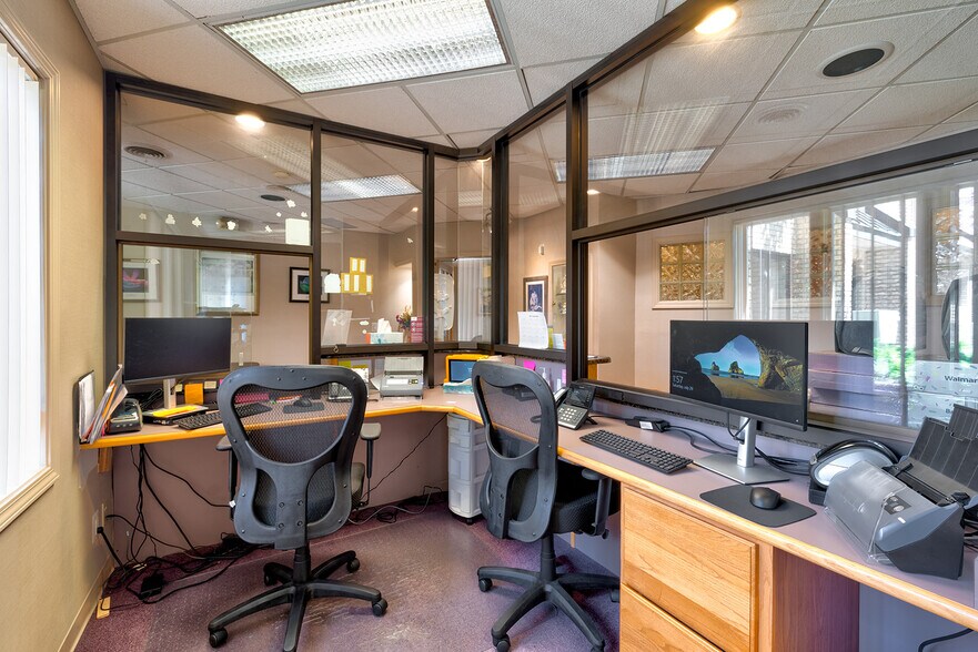 More Photos Of 1181 N Milford Rd, Milford Medical For Lease