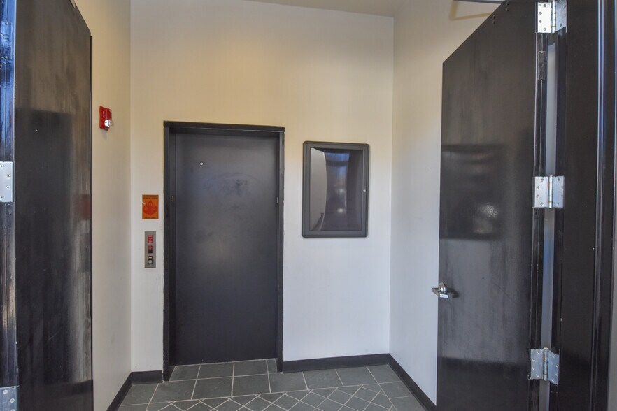 More Photos Of 19701 Bethel Church Rd, Cornelius Office For Sale