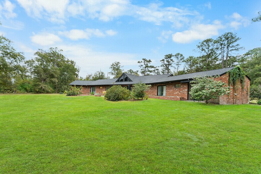 More Photos Of 100 Morgan Dr, Jesup Land For Sale