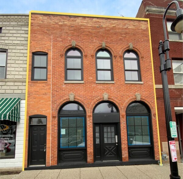 More Photos Of 125-129 W Wayne St, Maumee Office For Lease