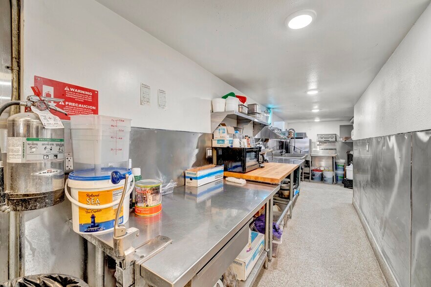 More Photos Of 121 W Main St, Trinidad General Retail For Sale