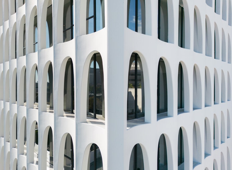 More Photos Of 9720 Wilshire Blvd, Beverly Hills Office For Lease