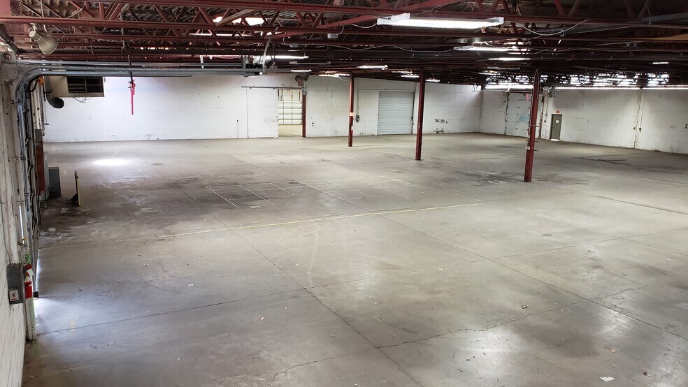 More Photos Of 1223 N 6th Ave, Yakima Manufacturing For Lease