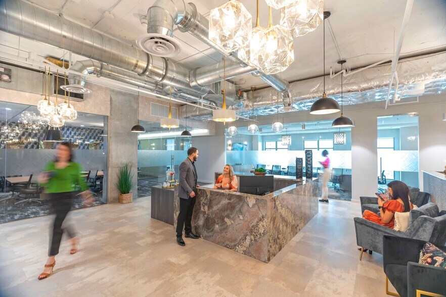 Primary Photo Of 121 Alhambra Plz, Coral Gables Coworking Space