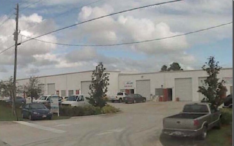 Primary Photo Of 615-635 NW Biltmore Street, Port Saint Lucie Warehouse For Sale
