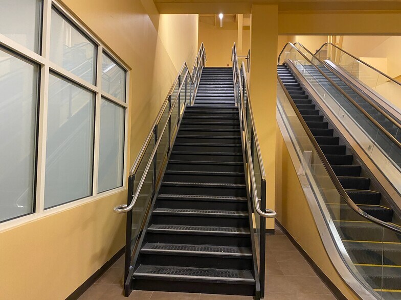 More Photos Of 1245 Worcester St, Natick General Retail For Lease