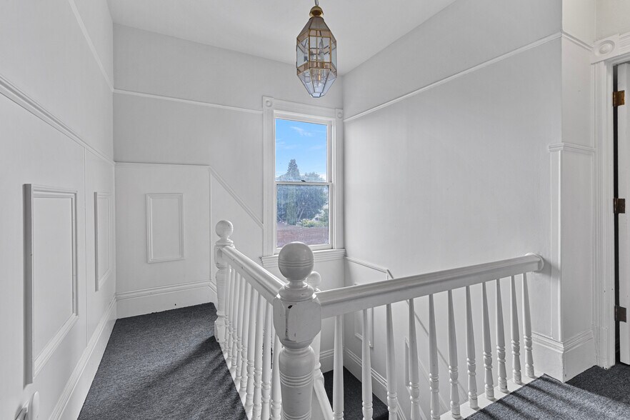 More Photos Of 2242 Washington Ave, San Leandro Office Residential For Sale