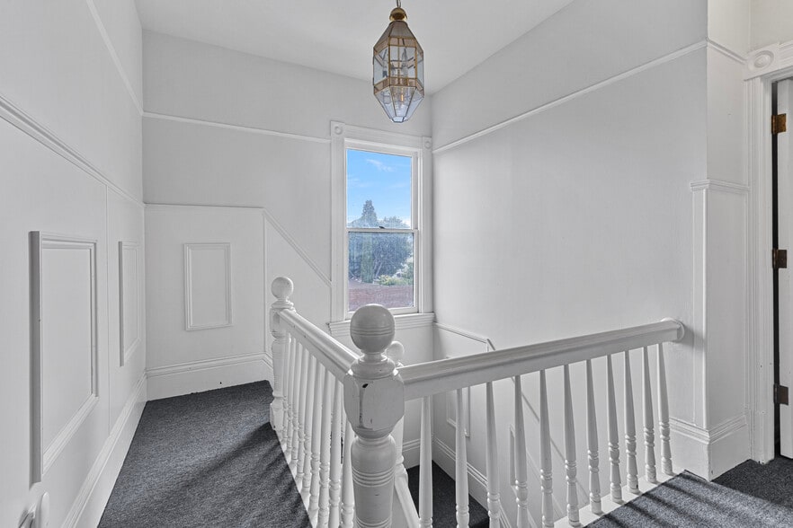 More Photos Of 2242 Washington Ave, San Leandro Office Residential For Sale