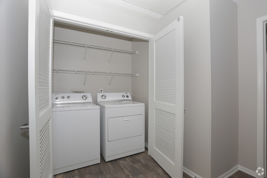 More Photos Of 700 S Myrtle Ave, Monrovia Apartments For Lease