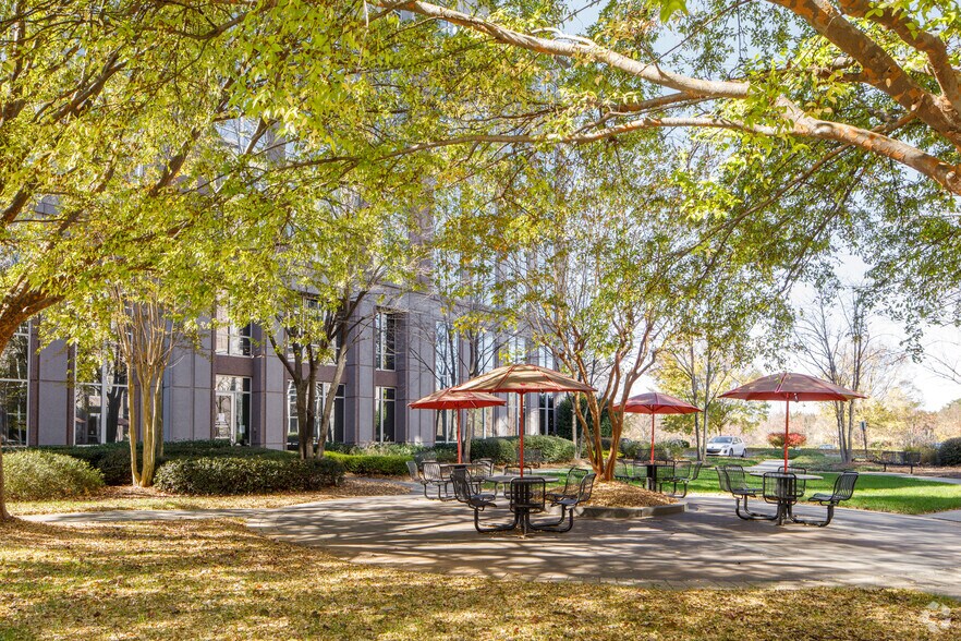 More Photos Of 3097 Satellite Blvd, Duluth Office For Lease