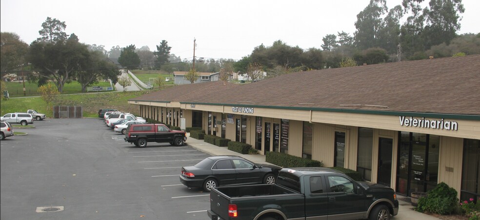 More Photos Of 7925-8075 San Miguel Canyon Rd, Salinas General Retail For Lease