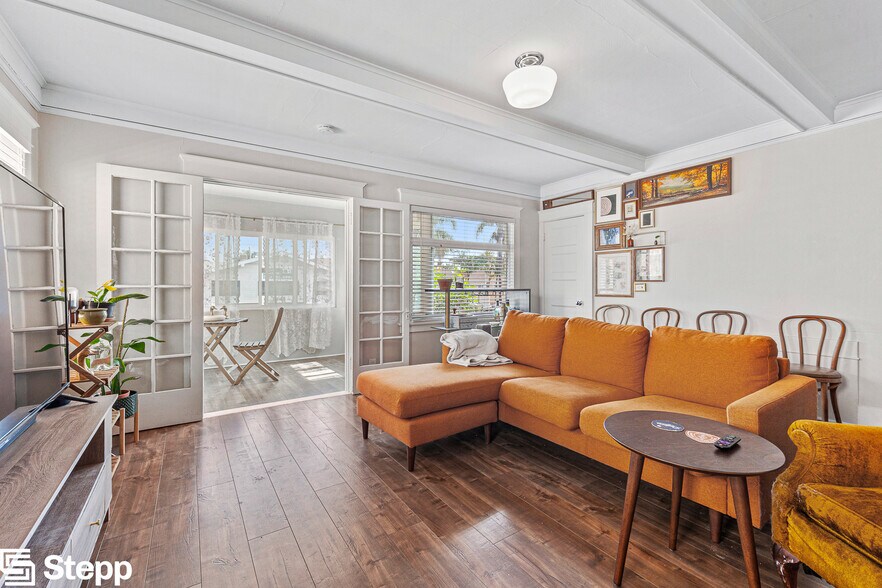 More Photos Of 1142-1148 E 1st St, Long Beach Apartments For Sale