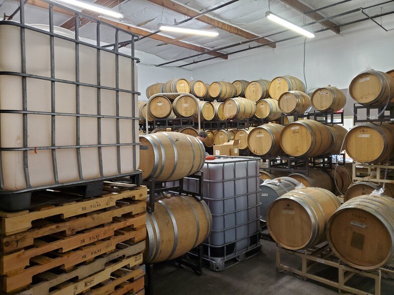 More Photos Of 902 Enterprise Way, Napa Light Manufacturing For Lease