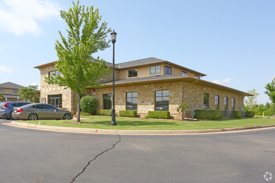More Photos Of 2529 S Kelly Ave, Edmond Office For Lease