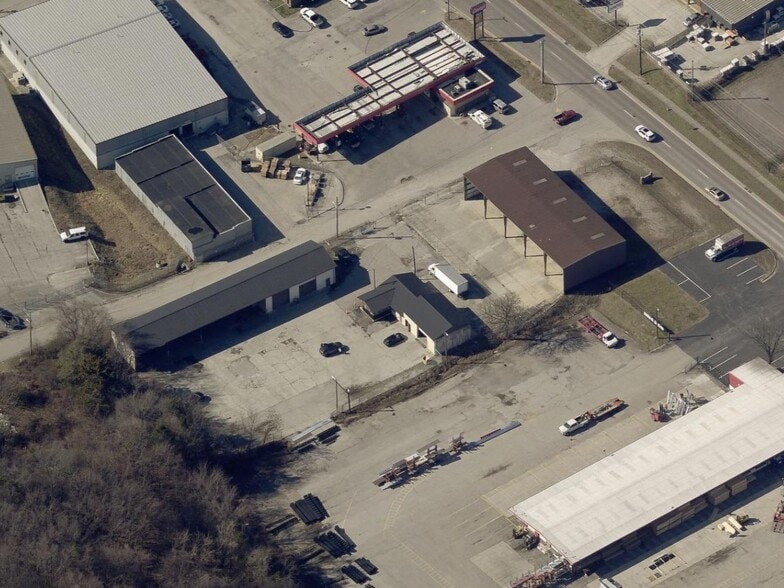 More Photos Of 5210 N Middlebrook Pike, Knoxville Warehouse For Sale