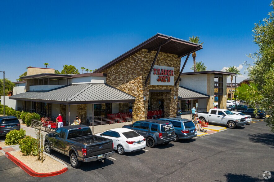 More Photos Of 6200-6208 N Scottsdale Rd, Scottsdale General Retail For Lease