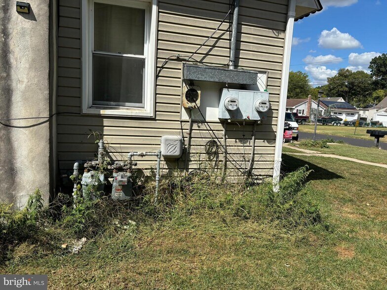 More Photos Of 42 Oak Ave, Blackwood Apartments For Sale