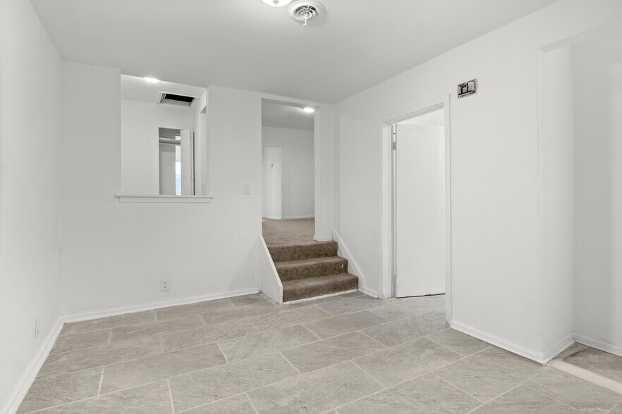 More Photos Of 19424 W Warren Ave, Detroit Storefront For Sale