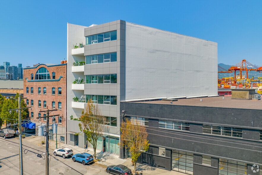 More Photos Of 355 Railway St, Vancouver Flex For Sale