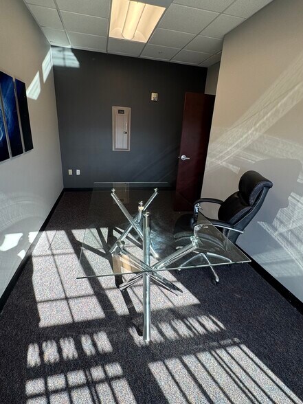 More Photos Of 2295 S Hiawassee Rd, Orlando Office For Sale