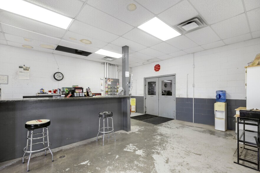 More Photos Of 4876 Highway 52, Stover Manufacturing For Sale