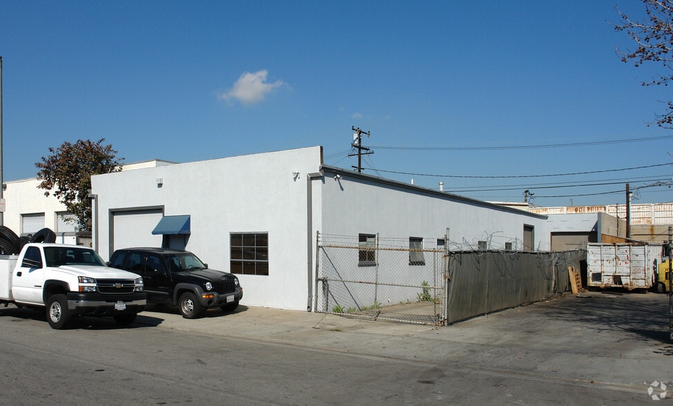 Primary Photo Of 2029 W 16th St, Long Beach Warehouse For Sale