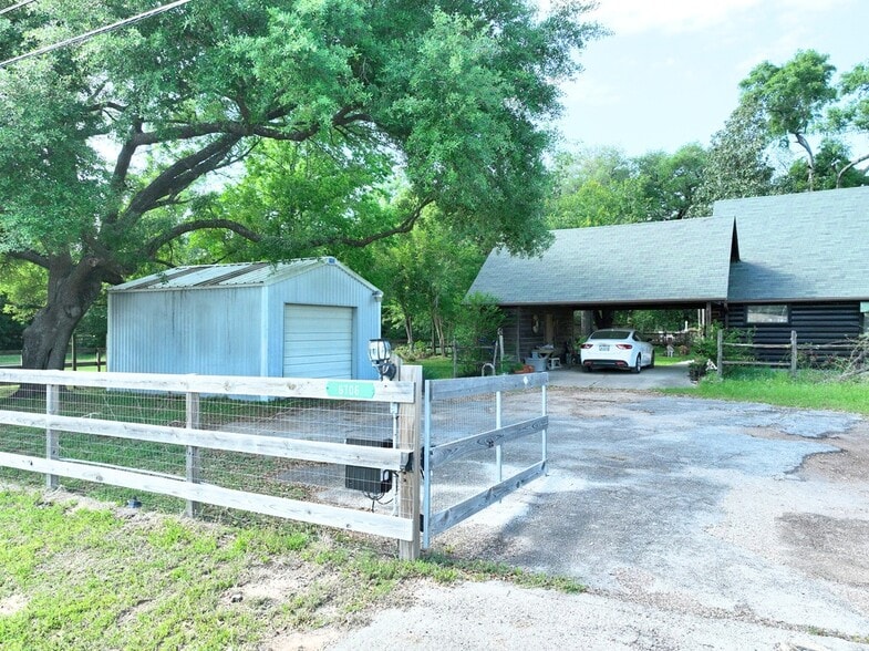 More Photos Of 6710 Spring Cypress Rd, Spring Specialty For Sale