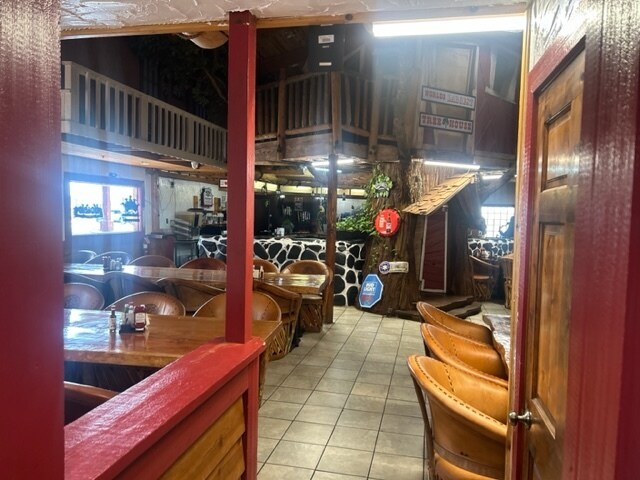 More Photos Of 6100 S Mooney Blvd, Visalia Restaurant For Lease