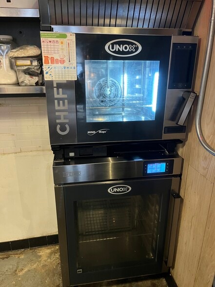 More Photos Of 41 Kenmare St, New York Apartments For Lease